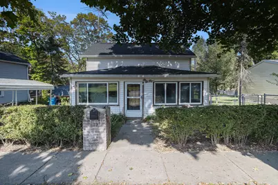 307 Locust Street, Marshall, MI 49068 - Photo 2