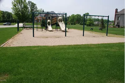 1813 Fox Ridge Trail, Saint Joseph, MI 49085 - Photo 4