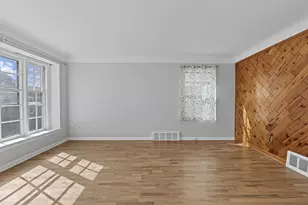 7210 Buckingham Ave Ave, Allen Park, MI 48101 - Photo 4