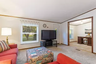 14128 Luckett Ln, Grand Haven, MI 49417 - Photo 12