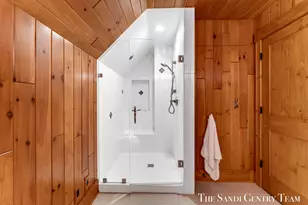 19201 N Shore Dr, Spring Lake, MI 49456 - Photo 64