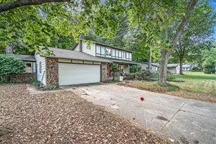 6986 Cimarron Dr SE, Grand Rapids, MI 49546 - Photo 2