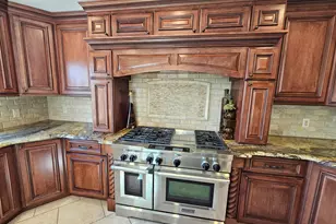 3367 Lone Pine Rd, West Bloomfield, MI 48323 - Photo 22