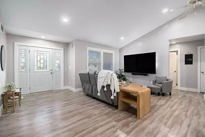 704 Ottawa Court, Buchanan, MI 49107 - Photo 6