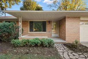 21934 S Nunneley Rd, Clinton Twp, MI 48035 - Photo 2