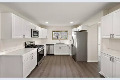 21934 S Nunneley Road, Clinton Twp, MI 48035 - Photo 12