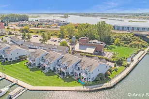 965 W Savidge St, Spring Lake, MI 49456 - Photo 8