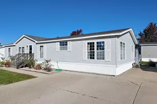 3236 Waverly Park, Holland, MI 49424 - Photo 2