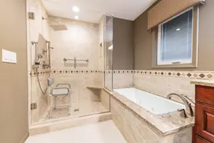 26036 Parke Ln, Grosse Ile, MI 48138 - Photo 20