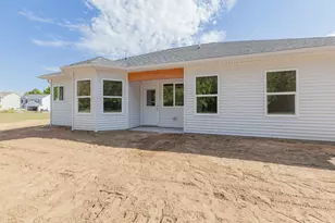 2026 Green Acres Dr, Adrian, MI 49221 - Photo 28