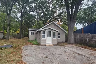 2748 Valk St, Norton Shores, MI 49444 - Photo 38