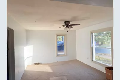 411 N Higbee Street, Reed City, MI 49677 - Photo 4