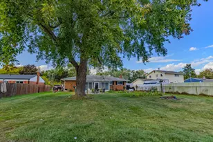 3704 Borgess Dr, Kalamazoo, MI 49048 - Photo 24