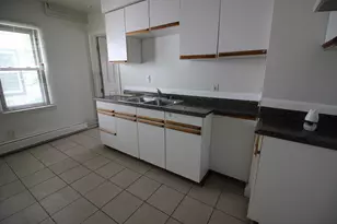 28951 Powers St, Westland, MI 48186 - Photo 4