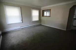 28951 Powers St, Westland, MI 48186 - Photo 2