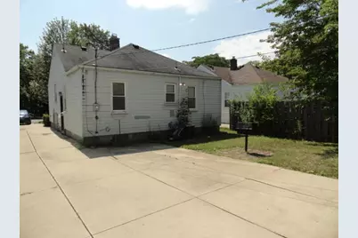 19317 Woodside Street, Harper Woods, MI 48225 - Photo 2