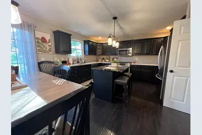 2499 Crestwood Drive, Adrian, MI 49221 - Photo 4