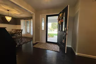 2499 Crestwood Dr, Adrian, MI 49221 - Photo 2