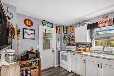 520 N Pleasant Street, Jackson, MI 49202 - Photo 8