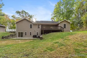 6375 Duxbury Dr SE, Ada, MI 49301 - Photo 38