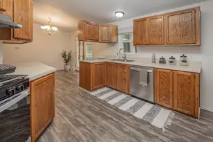 13050 S Helmer Road S, Battle Creek, MI 49015 - Photo 12