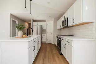 2839 Ruby St, Traverse City, MI 49684 - Photo 4