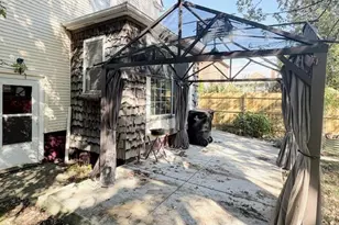 225 Superior Blvd, Wyandotte, MI 48192 - Photo 22