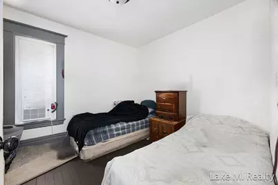 1018 Norwich Avenue SW, Grand Rapids, MI 49503 - Photo 8