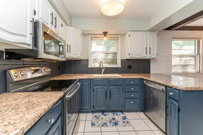 212 S Hillcrest Street, Greenville, MI 48838 - Photo 10