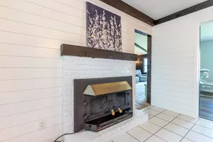 212 S Hillcrest St, Greenville, MI 48838 - Photo 8