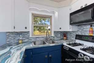 26131 M-40, Gobles, MI 49055 - Photo 4