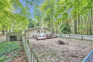8128 Highland Trail, Canadian Lakes, MI 49346 - Photo 16