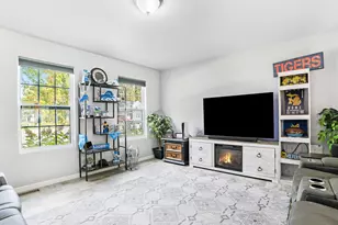 330 Lotz Ct, Wayland, MI 49348 - Photo 8