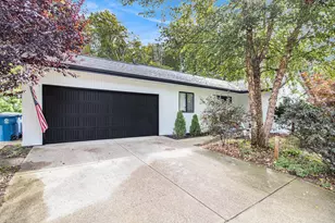 12919 Sikkema Dr, Grand Haven, MI 49417 - Photo 2
