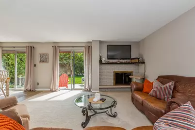 2727 S Lakeshore Drive #11, Saint Joseph, MI 49085 - Photo 8