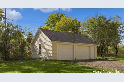 10652 Nugent Avenue NE, Rockford, MI 49341 - Photo 10