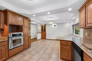 53223 Sophia Dr, Shelby Twp, MI 48316 - Photo 12