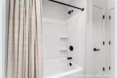 904 E Savidge Street, Spring Lake, MI 49456 - Photo 28