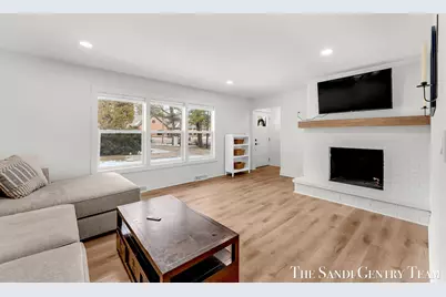 904 E Savidge Street, Spring Lake, MI 49456 - Photo 12