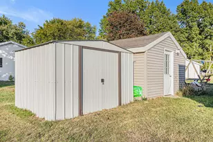 448 Long Lake Rd, Colon, MI 49040 - Photo 16