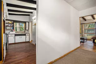 317 Country Club Terrace, Battle Creek, MI 49015 - Photo 6