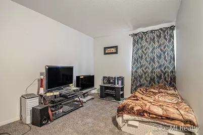 2919 Byron Center Avenue SW #F, Wyoming, MI 49519 - Photo 8