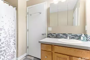 257 Mae Rose Ave, Holland, MI 49424 - Photo 18