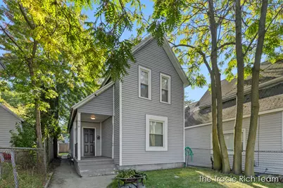 918 Lafayette Avenue NE, Grand Rapids, MI 49503 - Photo 2