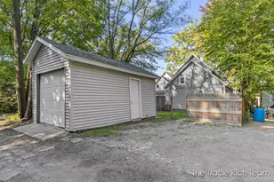918 Lafayette Ave NE, Grand Rapids, MI 49503 - Photo 22