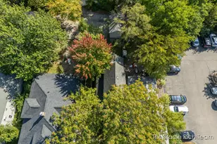 918 Lafayette Ave NE, Grand Rapids, MI 49503 - Photo 24