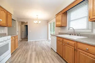 2614 E Heverly Dr E, Portage, MI 49024 - Photo 14