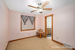 1660 Oakleigh Road NW, Grand Rapids, MI 49504 - Photo 10