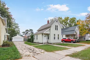 150 W 16th St, Holland, MI 49423 - Photo 1