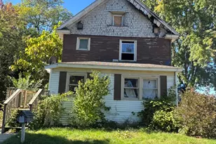 79 Clark St, Battle Creek, MI 49014 - Photo 1